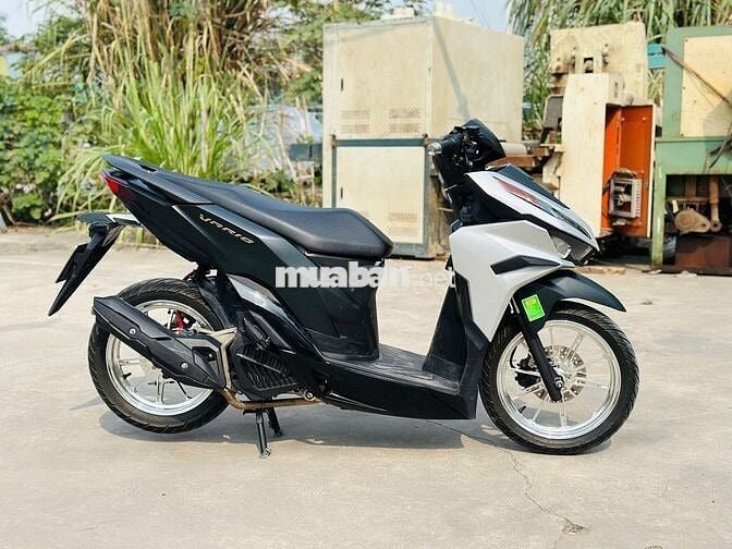 HONDA VARIO 125 MÀU XÁM BẠC ĐỘ ĐÈN CHẠY BỐC.