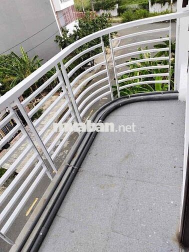 CĂN HỘ BAN CÔNG SIÊU RỘNG PHẠM HÙNG Q8