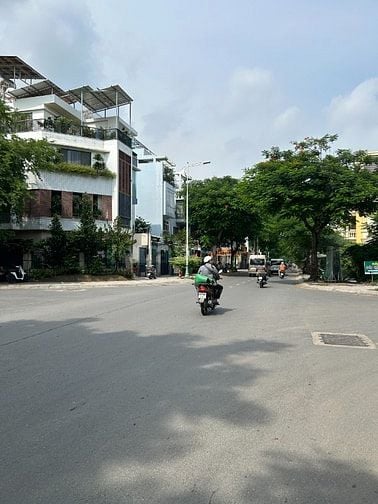 Bán đất 17.6 tỷ mặt tiền đường 53 dự án Đông Thủ Thiêm Quận 2