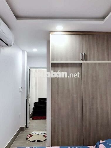 Cho thuê nhà đường Cô Giang, q1