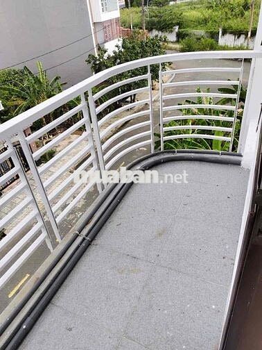 CĂN HỘ BAN CÔNG SIÊU RỘNG PHẠM HÙNG Q8
