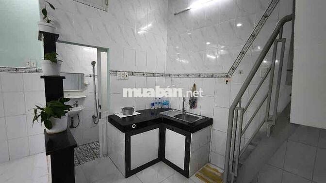 Nhà bán ngay Phú thọ Hòa- DT:4x8 - đúc 2 tầng- Chi 3.xtỷ