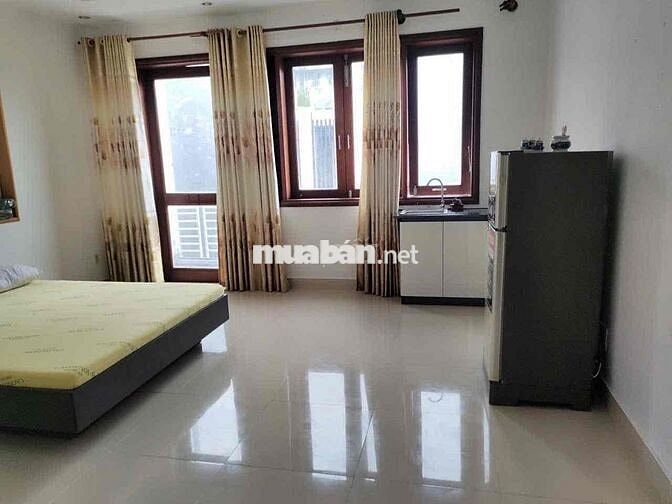CĂN HỘ BAN CÔNG SIÊU RỘNG PHẠM HÙNG Q8