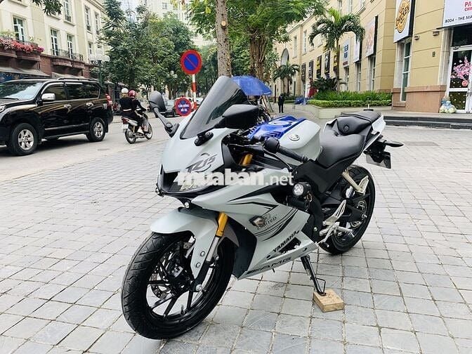YAMAHA R15 V3 MÀU TRẮNG CHÍNH CHỦ NGUYÊN ZIN.