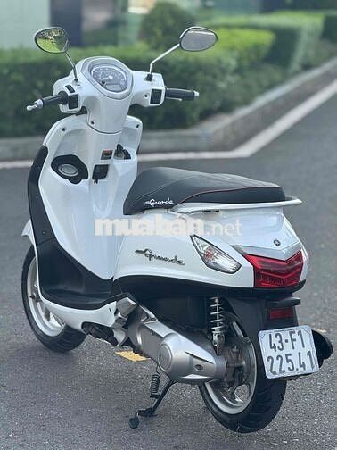yamaha- Grande