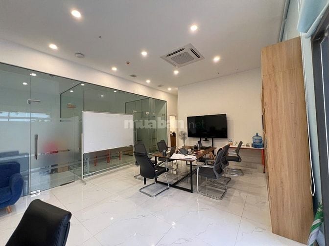 Bán nhà Nguyễn Chí Thanh 50m2, 5 tầng, ô tô tránh nhau, kinh doanh