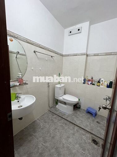 Nhà nguyên căn 4PN 3WC đường Lê Hoàng Phái, Gò Vấp