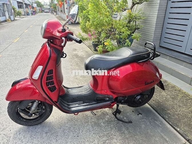 Vespa GTS 125cc.date 2006,BSTP,máy êm,xe đẹp