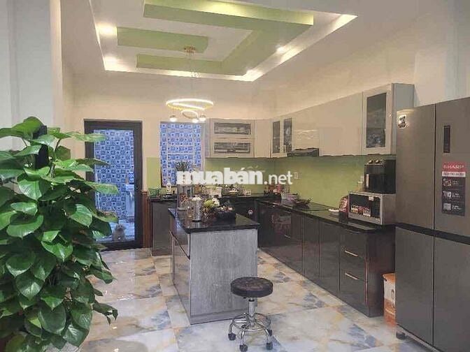MẶT TIỀN VIP BÀU CÁT (3,7 x 32) NỞ HẬU TÀI LỘC - SÂN NHÀ 7M ĐỂ XE HƠI