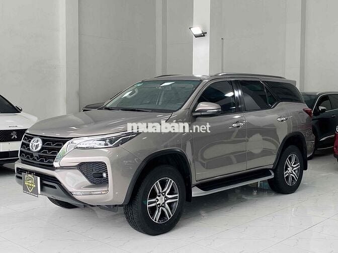 Toyota Fortuner 2022 2.4L 4x2 AT - 39000 km