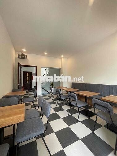 nhà mặt tiền xe hơi cho thuê lầu 2,3