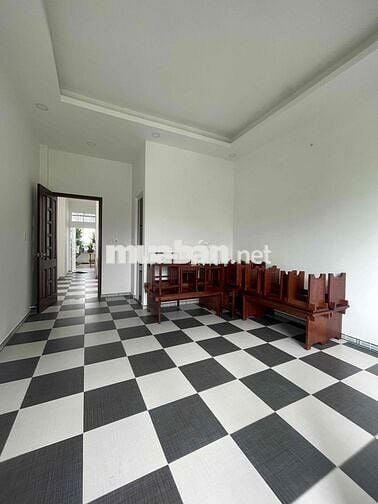 nhà mặt tiền xe hơi cho thuê lầu 2,3