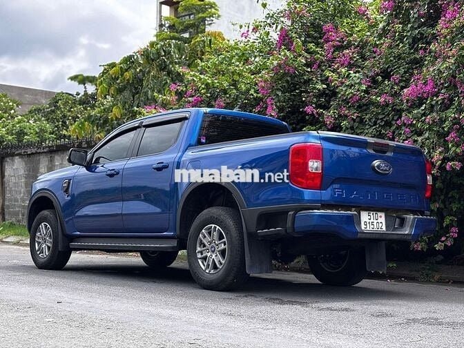 Ford Ranger 2023 XLS 2.0 4x2 AT - Xe Lướt giá Tốt