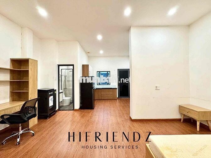 PENTHOUSE TÁCH BẾP FULL NỘI THẤT CAO CẤP SIÊU SẠCH SẼ NGAY KHU TÊN LỬA