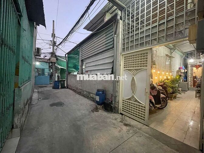 NHÀ DÀI RỘNG 5X18 3PN 4WC Ở 2 GĐ HOẶC NHÓM BẠN GẦN TIỂU HỌC BÌNH CHIỂU