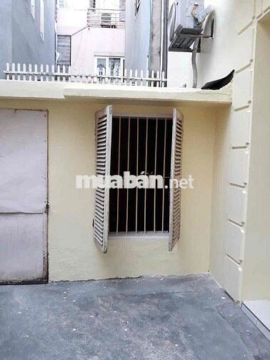 Phòng trọ 72m2 đường Hoàng Hoa Thám, Ba Đình, Hà Nội