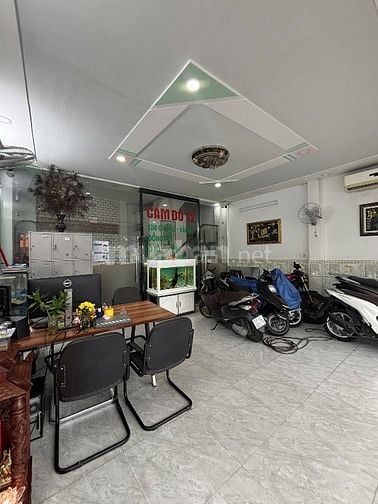 Cần người hợp tác trong lĩnh vực nữ trang vàng, kim cương và đá quí