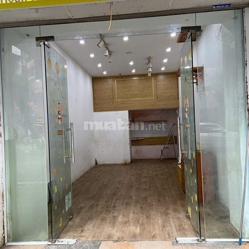 CHO THUÊ NHÀ MẶT PHỐ Cửa Nam, Q.Hoàn Kiếm, 30m2, hè rộng, vị trí đẹp