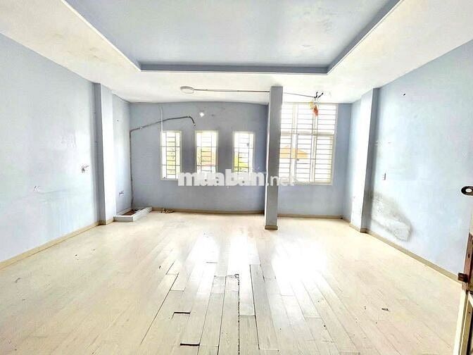 cho thuê nhà Nguyễn Văn Khối 8 PN, 7x20m,3 tầng giá 29 triệu