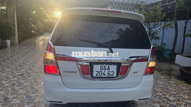 Toyota innova 2015 2.0 E - 138000 km