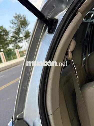 Toyota Innova 2010 G