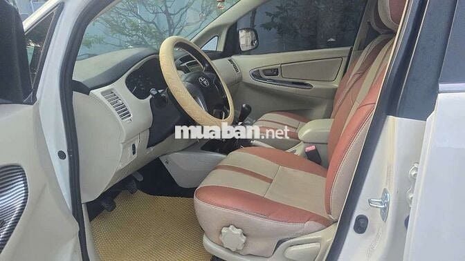 Toyota innova 2015 2.0 E - 138000 km