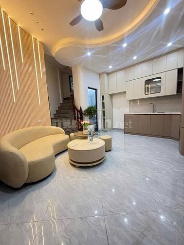 Nhà Đẹp Ngõ Linh Quang, Đống Đa 31m, 5 tầng, mt 4m, giá 9.3 tỷ.
