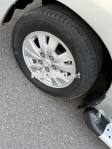 Toyota Innova 2010 G