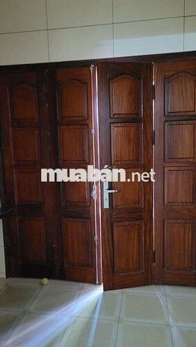 Cho thuê căn hộ tập thể tầng 1