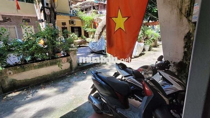 Cho thuê căn hộ tập thể tầng 1