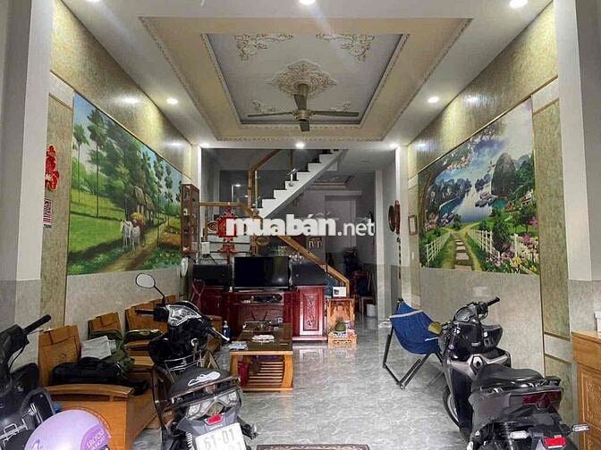 BÁN NHÀ 1 TRỆT 1 LẦU GẦN TRUNG TÂM HC CÔNG