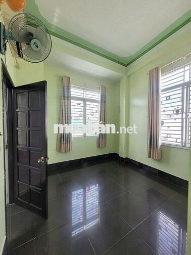 Nhà 6,5 triệu 3 phòng ngủ gần Đại lộ Hoà Bình Cần Thơ