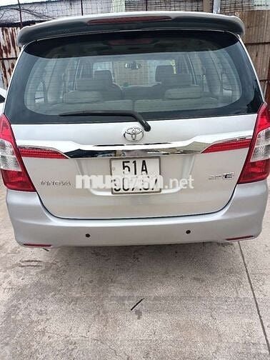 Xe Innova 2014 gia đình số sàn cần bán gấp giá rẻ
