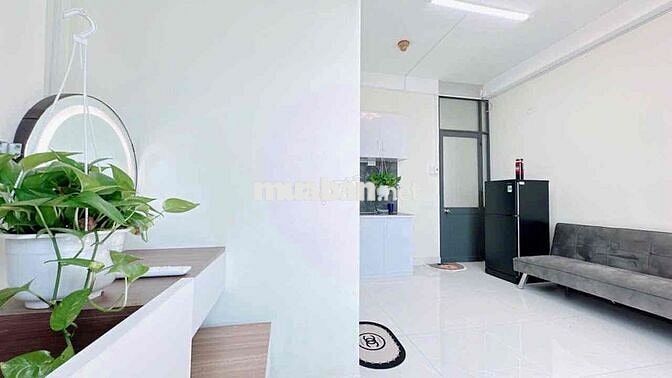 🔥CĂN HỘ SIÊU ĐẸP CỬA SỔ LỚN GẦN NGÃ TƯ HÀNG XANH 🔥
