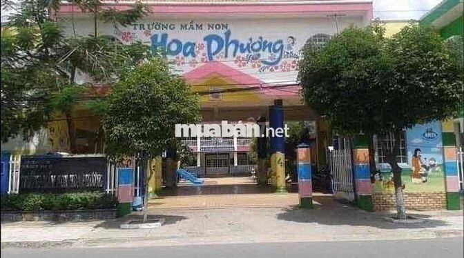 Mặt tiền đường nhựa, gần chợ, gần trường học