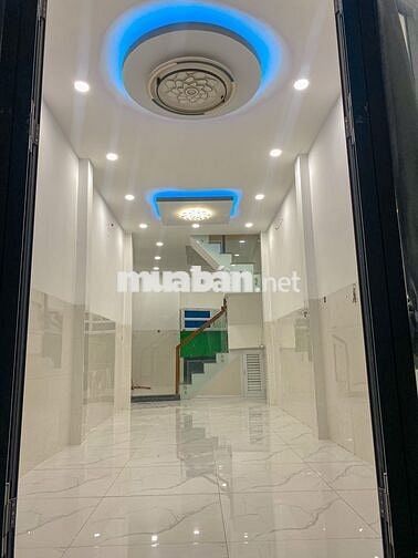 Nhà đẹp Đ.10 -Bình Hưng giá 1 tỷ 370 với DT 36m2, 2PN, 2WC,Sân thượng.