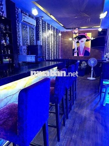 SANG QUÁN Cocktail 50m2  Đường Lê Thánh Tôn, Quận 1