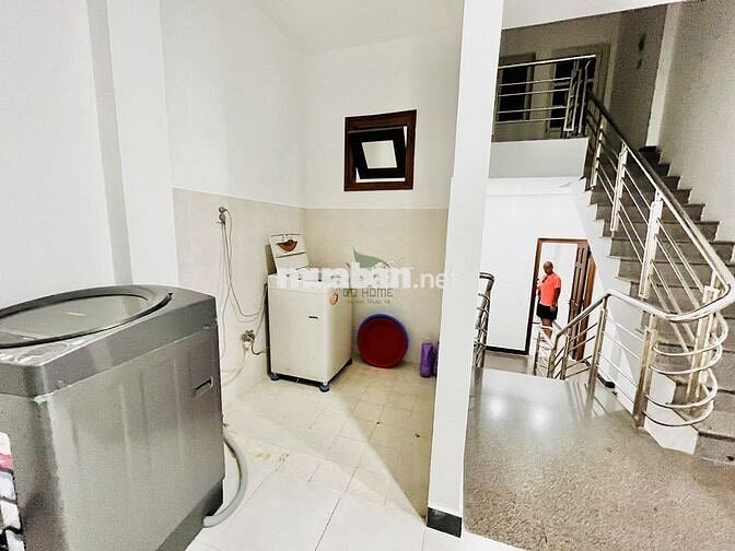 NHÀ  4 PHÒNG NGỦ GIÁ 13 TRIỆU/THÁNG