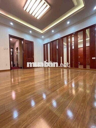 BIỆT THỰ PHÂN LÔ TÂY HỒ - MẶT NGÕ 4 Ô TÔ TRÁNH - NỘI THẤT QUÝ HIẾM - G