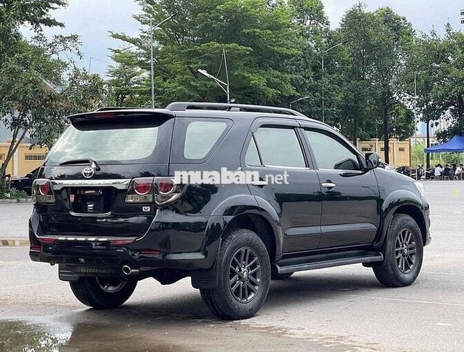 Toyota Fortuner 2015 2.7V 4x4 - 14000 km
