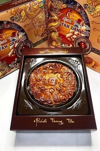 Qua Lễ 2/9 cần bổ sung gấp 3 nhân viên trực quầy tại cửa hàng