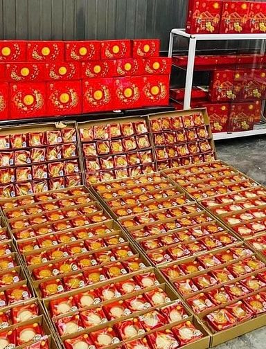 Qua Lễ 2/9 cần bổ sung gấp 3 nhân viên trực quầy tại cửa hàng