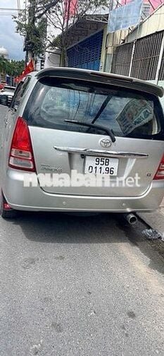 Toyota Innova 2006 G - 240000 km