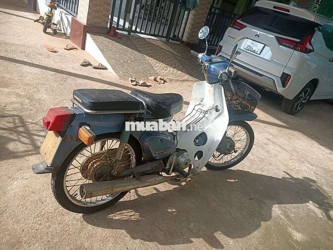 Xe Cub 82 để kho ít chạy cần bán