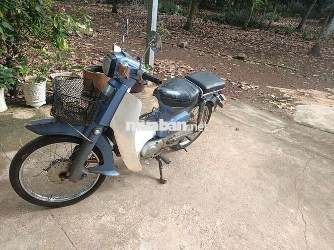 Xe Cub 82 để kho ít chạy cần bán