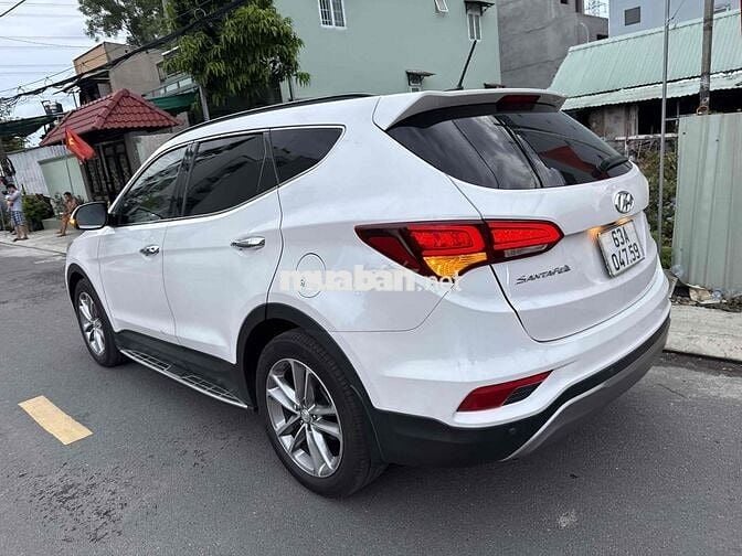 Hyundai Santa Fe 2017 2.4L AWD Full xăng
