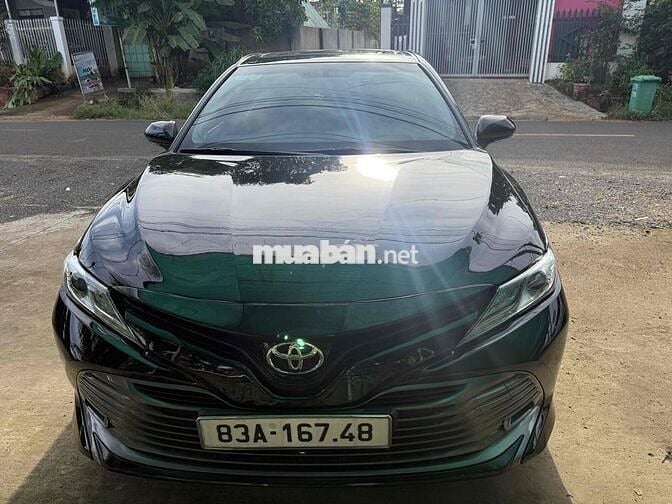 Toyota Camry 2020 2.5Q nhập khẩu nguyên chiếc