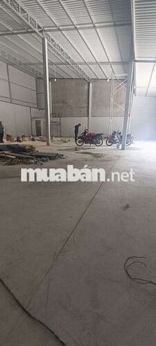 Nhà Xưởng MT Đường Công 20x28 Trống Suốt