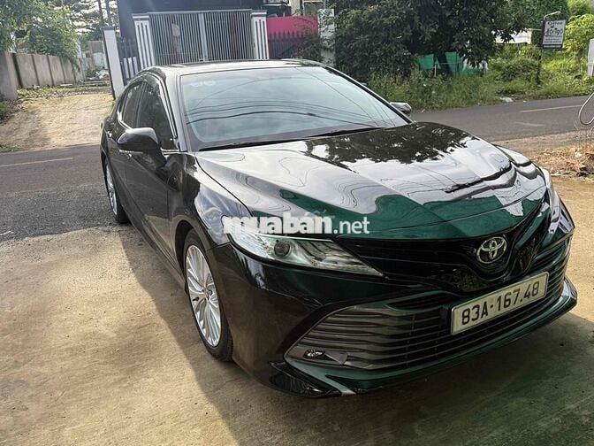 Toyota Camry 2020 2.5Q nhập khẩu nguyên chiếc