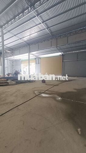 Nhà Xưởng MT Đường Công 20x28 Trống Suốt